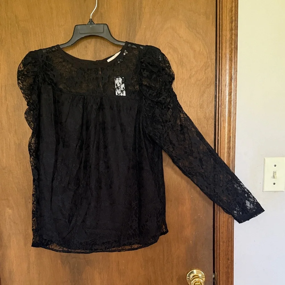 Loft black lace rouched sleeve with some puff sleeve top casual party L